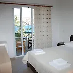 Hotel Mano 3*