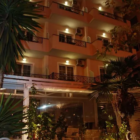 Hotel Mano 3*