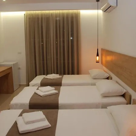 Mano Отель Саранда