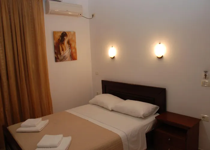 Hotel Mano 3* Sarande