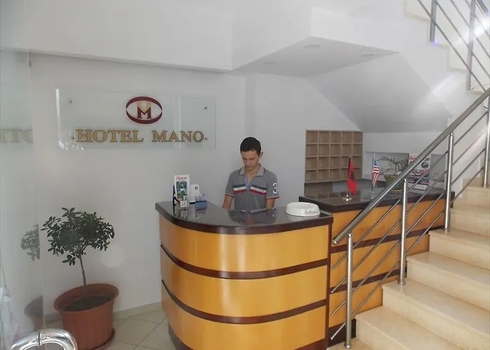 Hotel Mano 3* Sarande