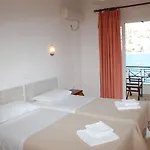 Mano Hotell