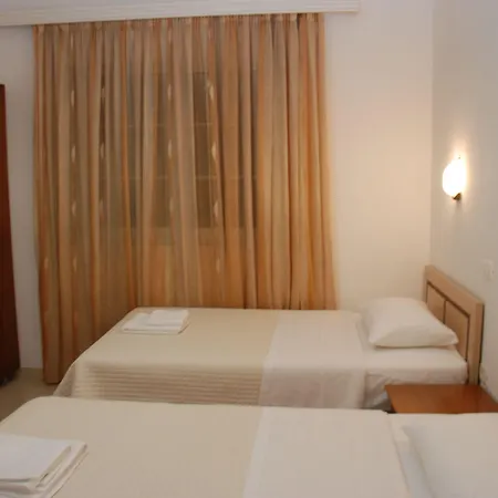 Mano 酒店 Sarandë