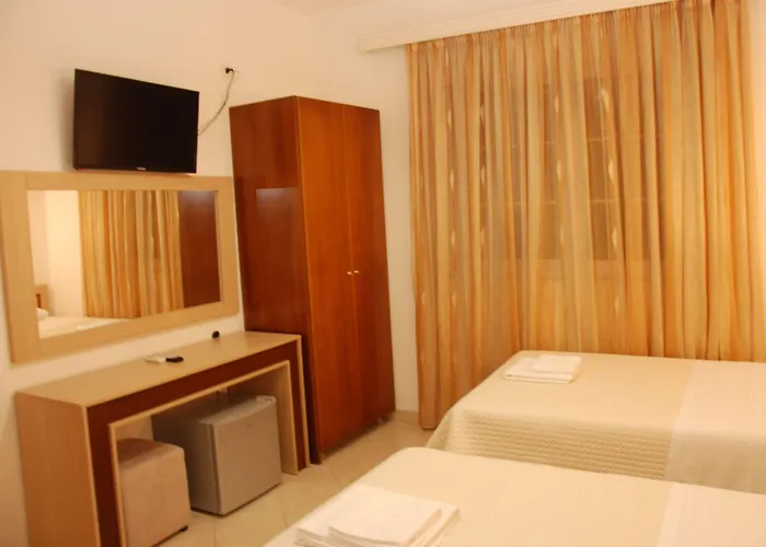 Mano 3* Sarandë